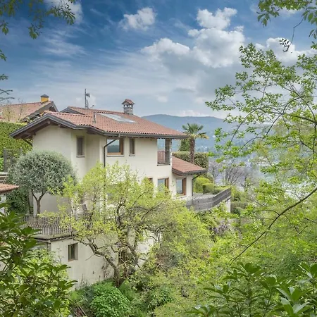 Villa Petrarca, Luxury With Spectacular Views On Orta *