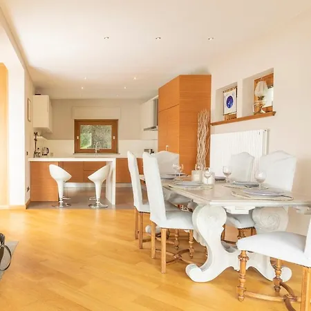 Villa Petrarca, Luxury With Spectacular Views On Orta Pella