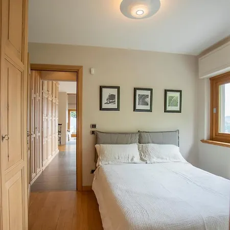 Petrarca, Luxury With Spectacular Views On Orta Vila Pella