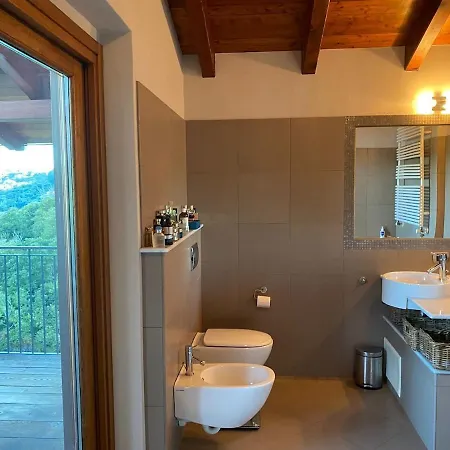 Petrarca, Luxury With Spectacular Views On Orta Vila Pella