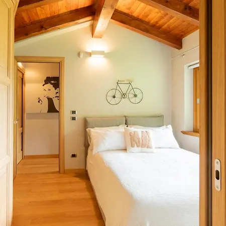 Vila Petrarca, Luxury With Spectacular Views On Orta Pella