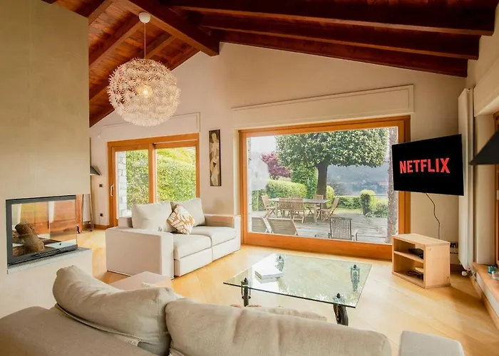 Petrarca, Luxury With Spectacular Views On Orta Villa *