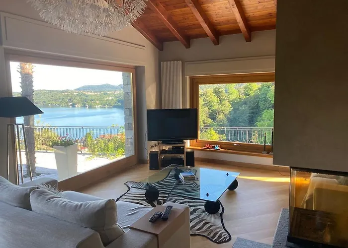 Villa Petrarca, Luxury With Spectacular Views On Orta *