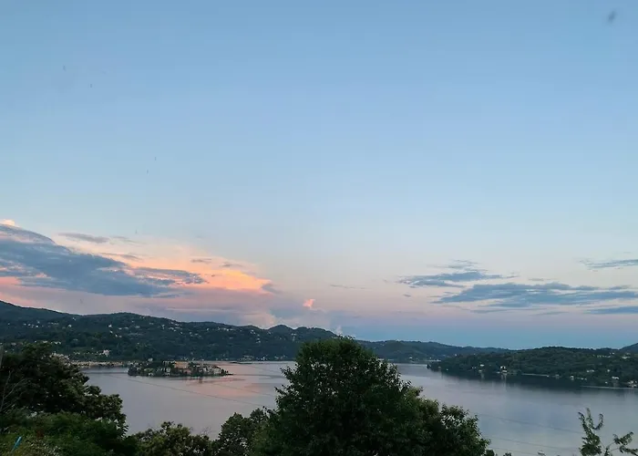 Villa Petrarca, Luxury With Spectacular Views On Orta *