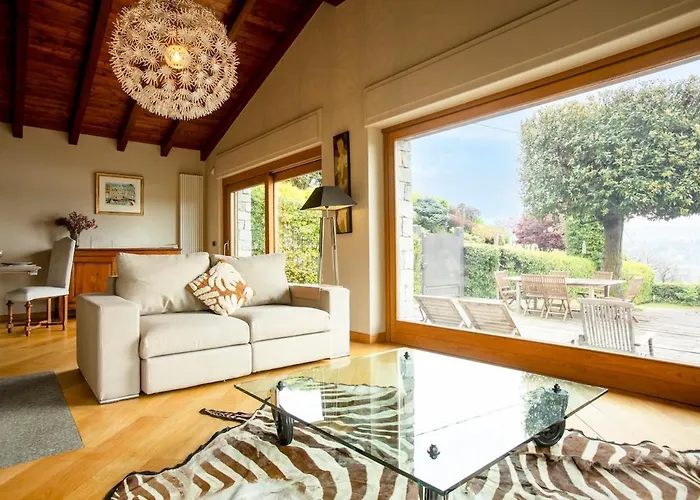 Petrarca, Luxury With Spectacular Views On Orta Willa *