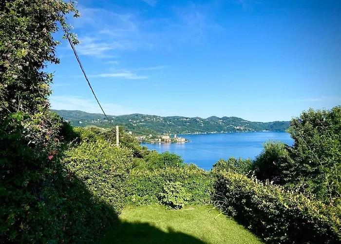 Petrarca, Luxury With Spectacular Views On Orta Willa